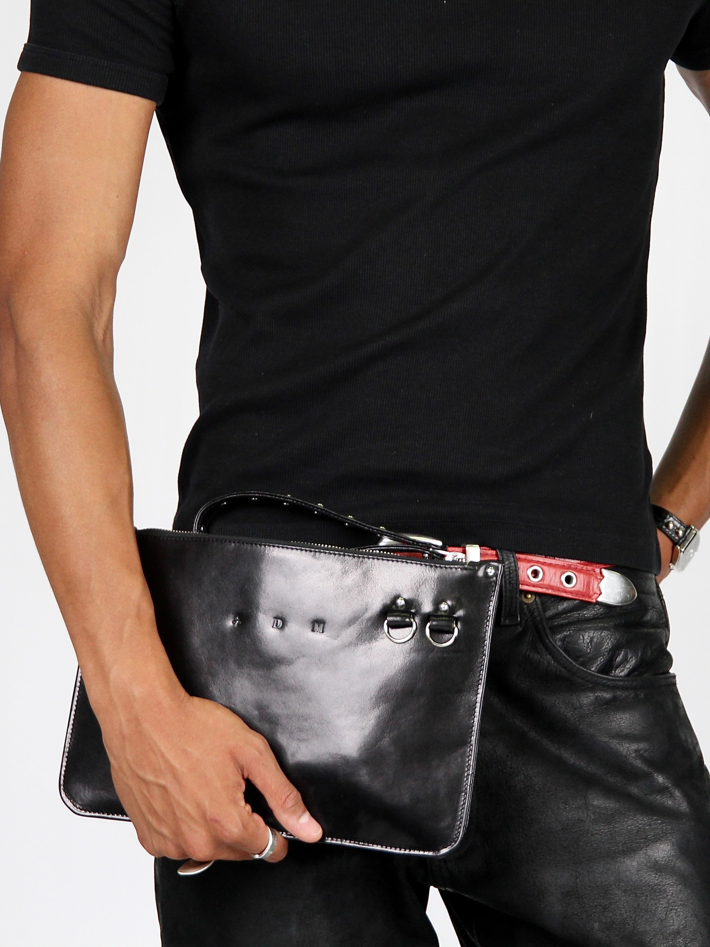 Convertible Pouch in Raven Black