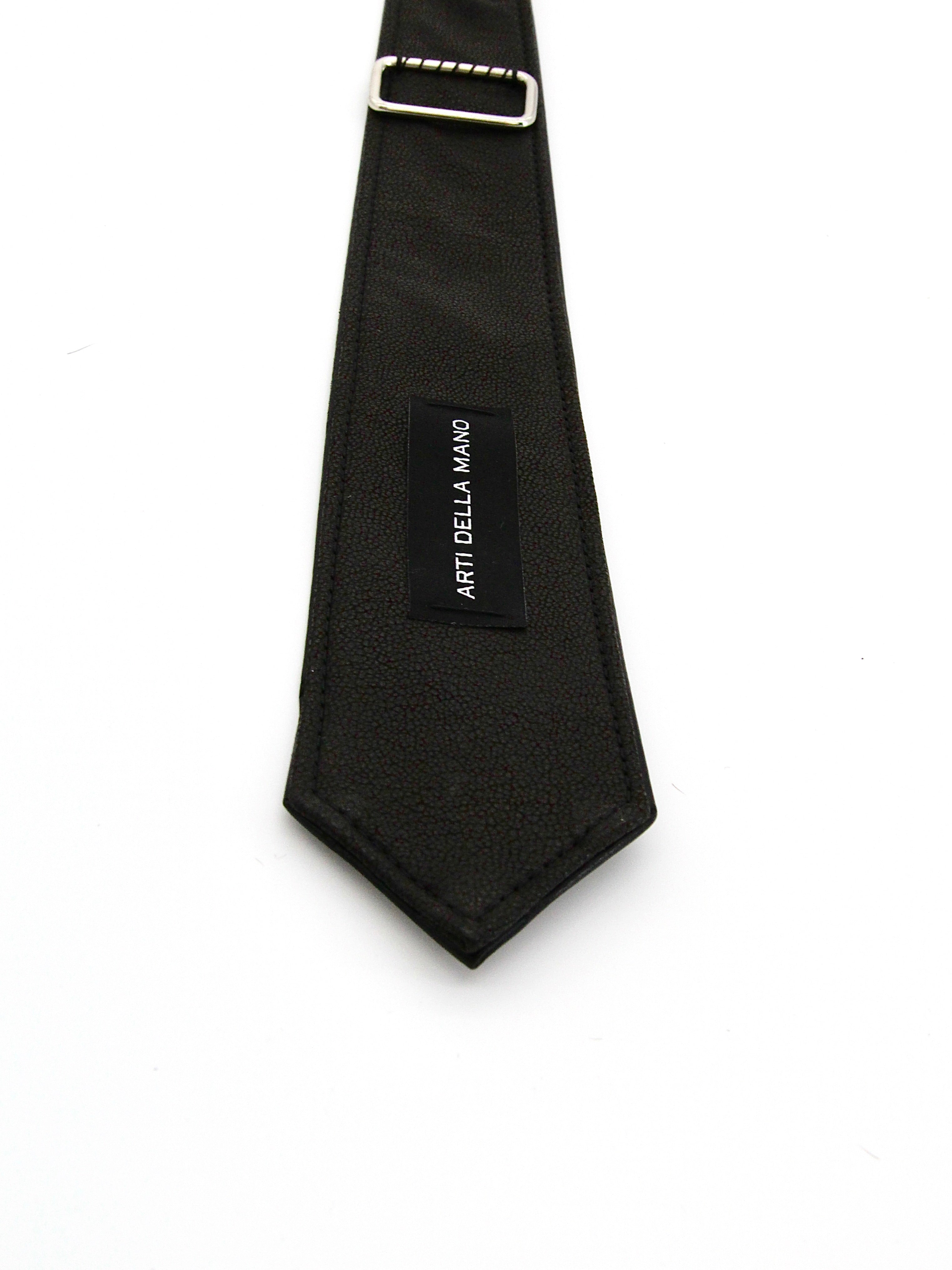 Chrome Round Button Tie Black
